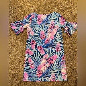 Lilly Pulitzer girls Sz XL dress. Blue and pink pattern with ruffle sleeves.